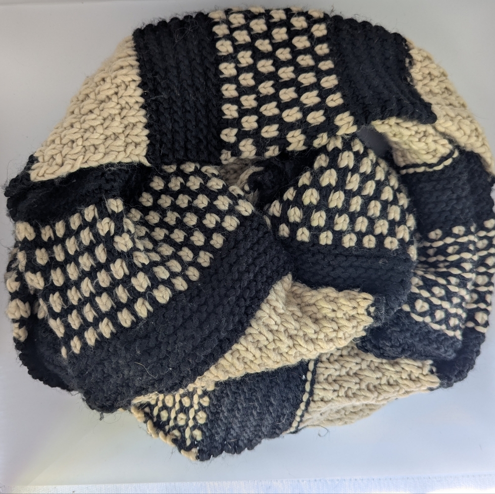 Tan/Black Cozy Scarf